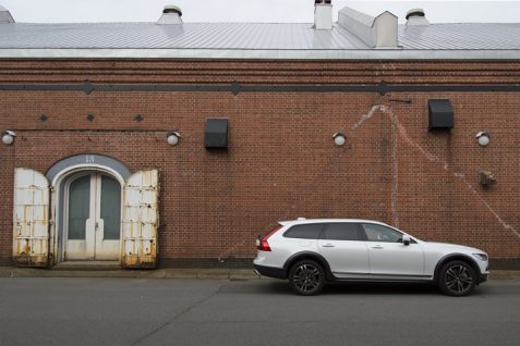 【Drive Japan】ボルボ「V90クロスカントリー」で東北・北海道の幕末史跡をたどる旅