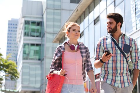 家計は共同でも財布は別々、FinTechの進化に見るミレニアルカップルの結婚観