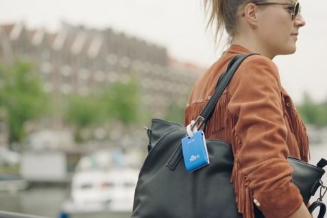 荷物タグが音声観光ガイドに変身？航空会社がIoTで飛行機を“降りた後“までサポート