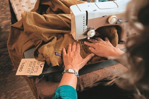 「新品よりもずっといい」パタゴニアの修理サービスが紡ぐ商品とユーザーの物語が価値になる