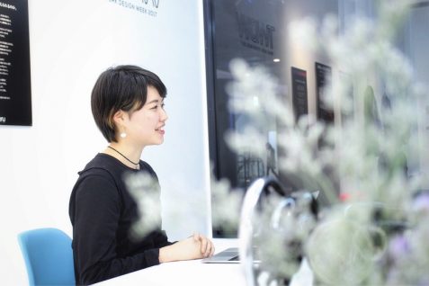 今この一瞬を楽しむことが、働き方を「正解」にする。シタテル広報 若尾真実さん【ミレニアルズの仕事論】