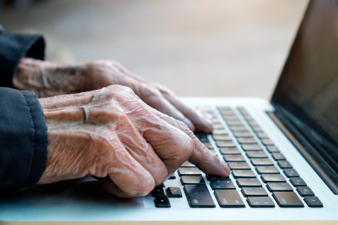 中国で5年後には5,000万人以上の高齢者教育が実現？〜「高齢者大学生」が急増中