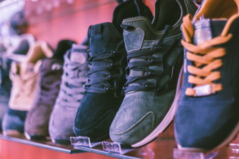 個人間取引を“フェア”な世界に。スニーカー売買プラットフォーム「モノカブ」の戦略