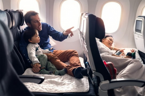 JAL「幼児マーク」表示サービスで議論が過熱。海外の反応と各国の機上ベビー対策あれこれ