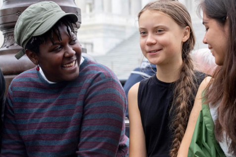 「私たちは『最後の世代』になることを拒否します」。気候変動に終止符を打つため声を上げ始めた4人のZ世代が世界に語ったこと