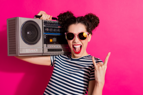 アナログへと回帰する音楽業界ーー今カセットやレコードが再評価される理由