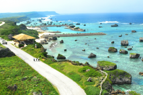 青い海の土地にできた、ニュータイプのコワーキング。宮古島市から見る地方コワーキングスペースの未来