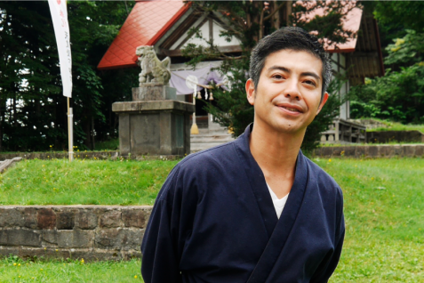 真の“豊かさ”とは何か？都会では得られない自由を求めてニセコへ移住 元ホストが日本の神道文化を世界に向けて発信
