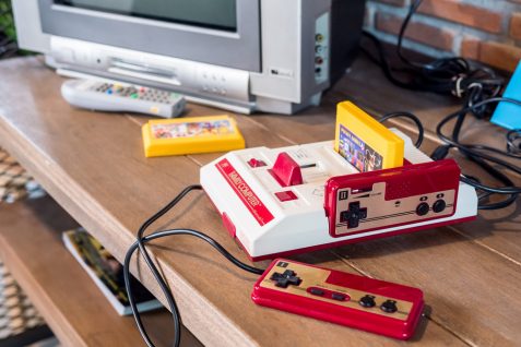 「マリオ」「スト2」ミレニアル世代のノスタルジーを刺激する「レトロゲーム」をブランディングで活用する企業続々