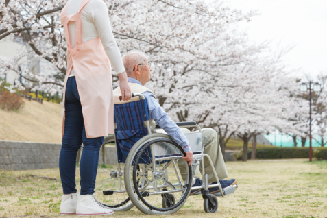 迫り来る「2025年問題」。ヘルステックが切り開く可能性とは