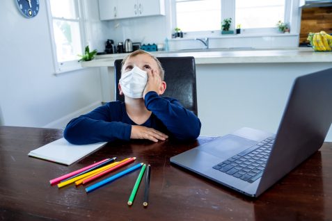 新型コロナで世界124カ国で学校閉鎖・12億人以上に影響、オンライン学習への期待と課題