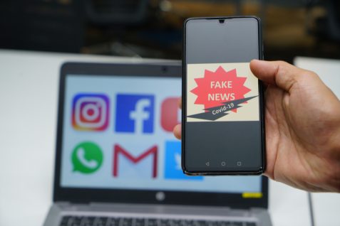 止まらない新型コロナのデマ。なぜフェイクニュースを信じてしまうのか