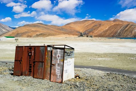未来のトイレは「水を使わない」 インドで起こるリバース・イノベーション