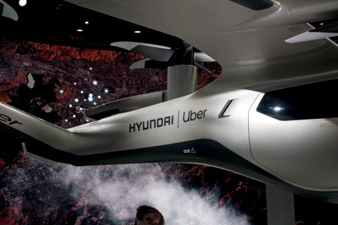 進化するUber —— コロナ禍で実現性が高まるドローン配送や自動運転車など、新たなビジネスモデルとは