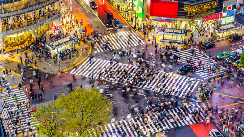 人ごみ　渋谷　スクランブル交差点