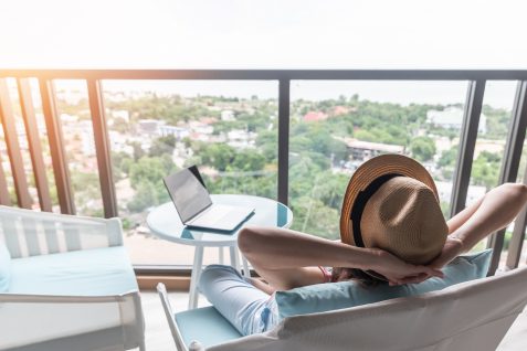 Airbnbはもう古い？「1カ月」単位の宿泊需要増で変わる民泊スタートアップ事情