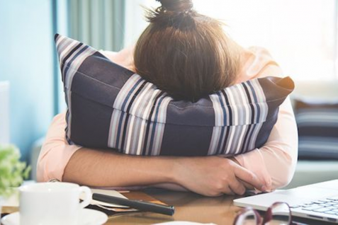 リモートワークで曖昧になるオンとオフの境目、欧州が取り組む新ルールには「つながらない権利」も