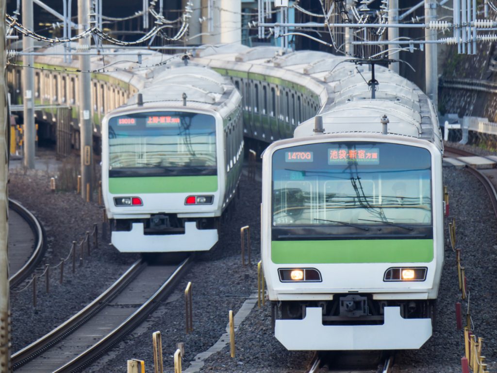 JR yamanote train