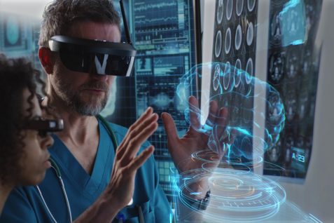 メタバースとともに進化する医療テクノロジー、世界初ARを使った脊椎固定手術や創薬分野で大きな可能性