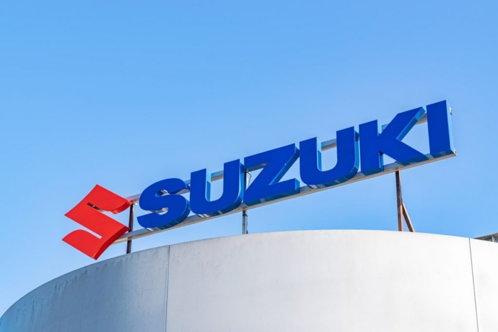 SUZUKI