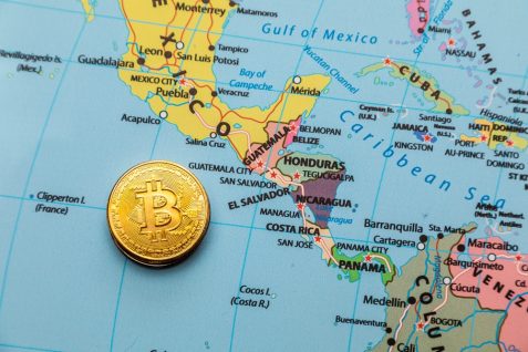 ビットコイン法定化から半年、エルサルバドルの今。システム不具合続出も大統領は強気