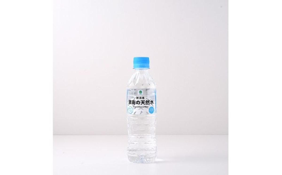 ファミリーマート、「ファミマル」天然水の容器を軽量化・100