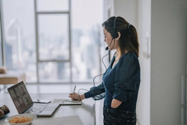 「リーダー的役割」を表した人気のビジュアルは女性が男性のわずか半分 ストックフォトサイト「istock」 、人気の高いビジュアルを分析 