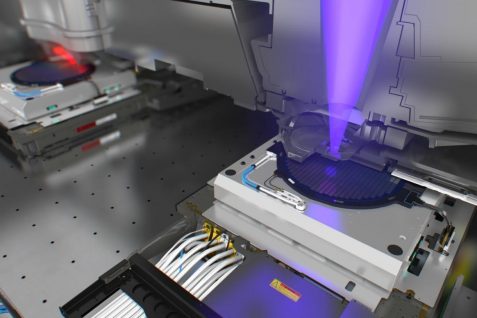 世界が依存するオランダの半導体装置メーカーASML、「米中チップ戦争」にも影響力
