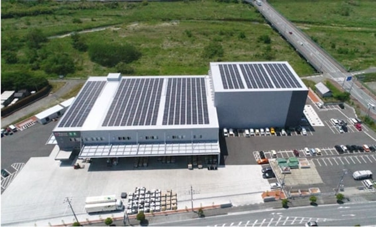 群馬県藤岡市・ヤマダ東日本リユースセンター群馬工場、太陽光パネル