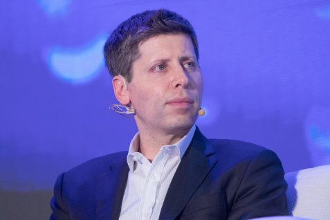 OpenAIのCEO追放騒動、アルトマンCEOと取締役会の哲学思想の相違が発端か？騒動の時系列とその理由