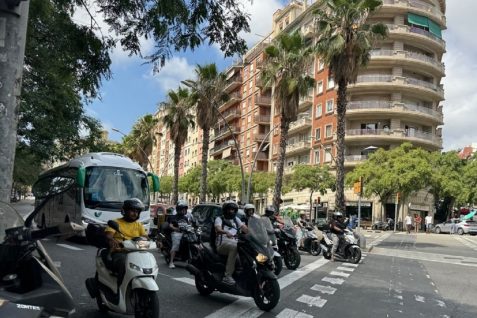 日本でも多発するバイク事故、バルセロナはスタートアップと共に解決へ乗り出す