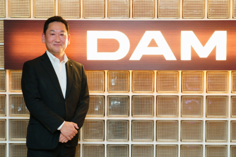 「カラオケ」と「パーキング」の意外な関係。カラオケ業界のリーディングカンパニーが、なぜパーキング事業でも好調なのか