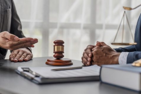 AIがコンサル業界のゲームチェンジャーに？「人間チームメイト」とプロフェッショナルサービスの再構築