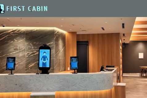 沖縄県那覇市の宿泊施設「ファーストキャビン那覇」にアバター接客を導入　地域活性化と宿泊体験向上へ