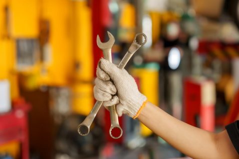 AI時代、「大学卒」より「手に職」が強い？　 Z世代がホワイトカラーを選ばなくなる理由